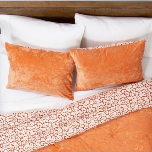 Opalhouse Bedding Opalhouse Leopard King Shams Poshmark